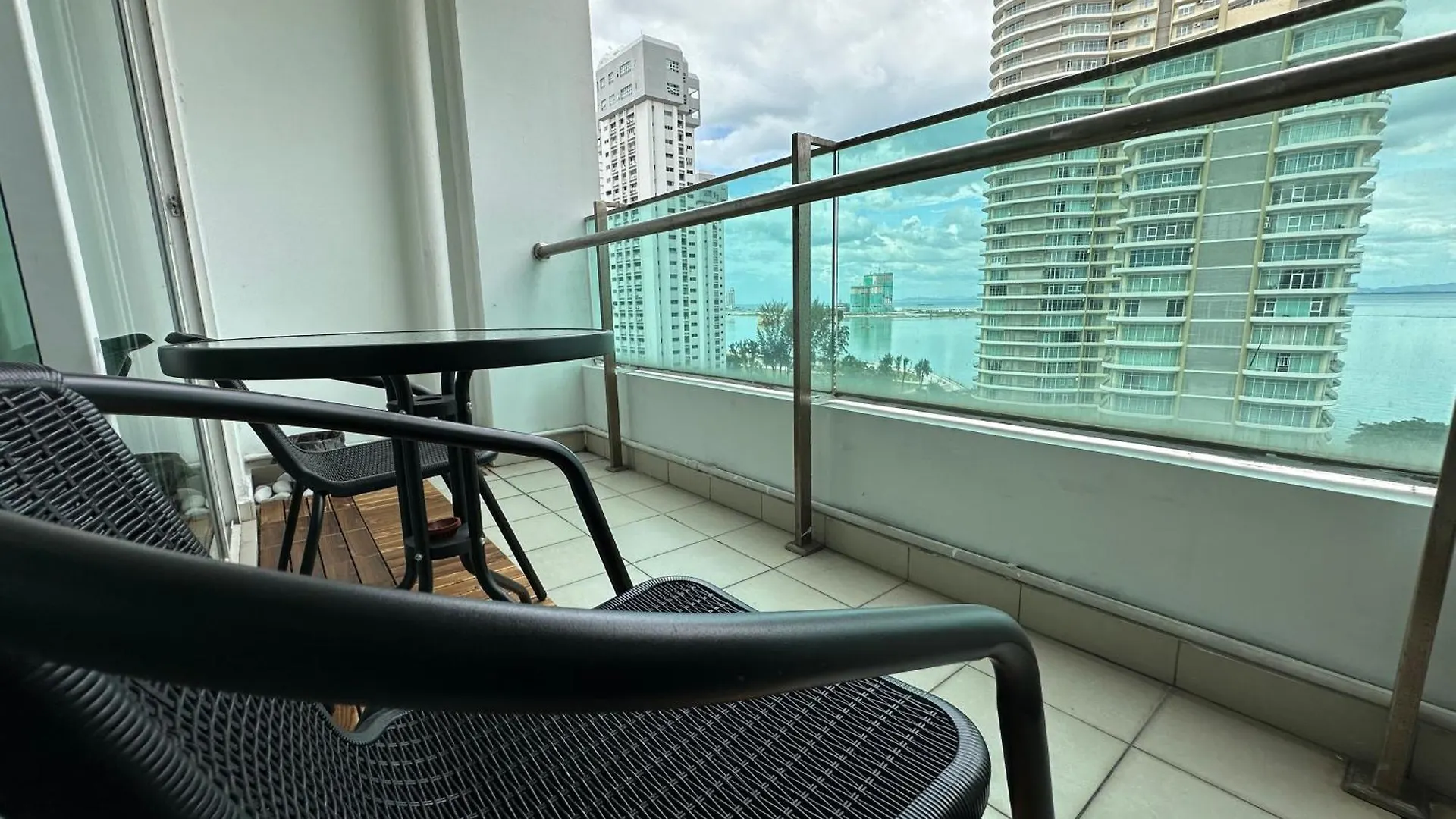 شقة 10Pax 3-Bedroom L Seaview L Georgetown L Gleneagles L Mansion One